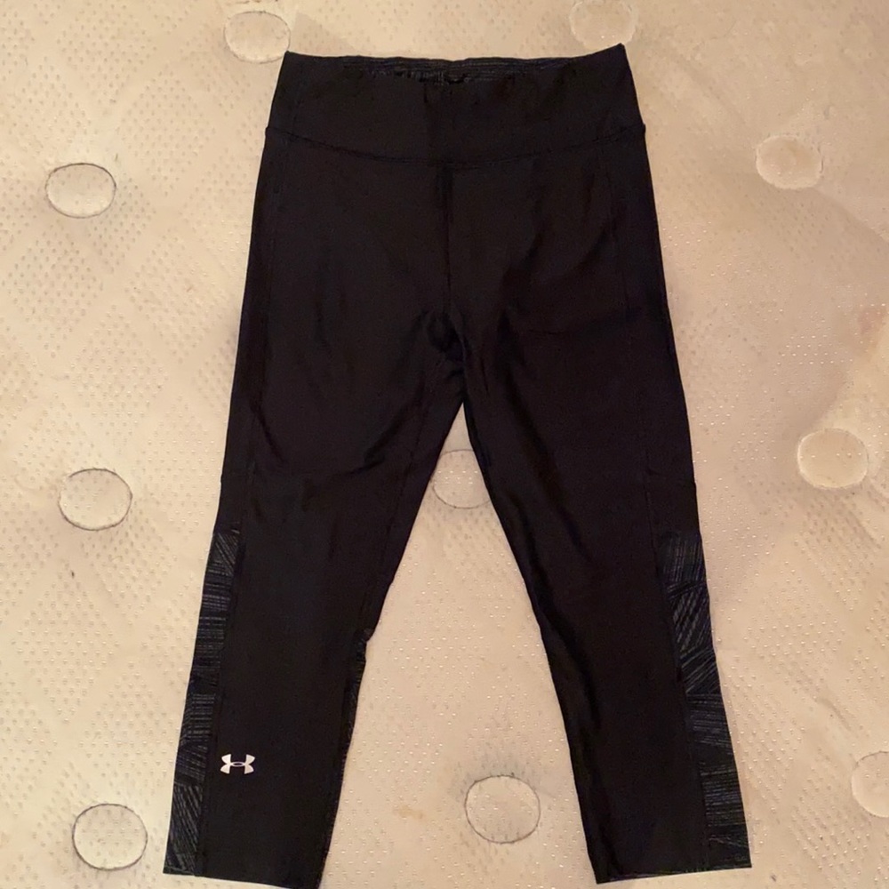 UA cropped leggings